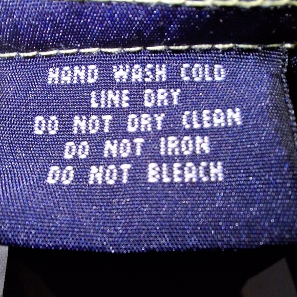 A Cutter & Buck Atlanta Braves hooded jacket in a ladie's size small. - Picture 6 of 9